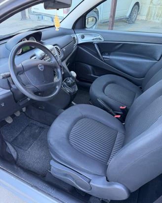 Lancia Ypsilon 1.4 argento  ecochic  GPL 2009