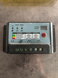 Regolatore di carica solare MPPT 30A.