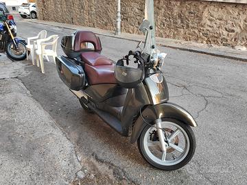 Aprilia scarabeo 150