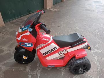 Mini Moto elettrica Ducati Peg Perego 