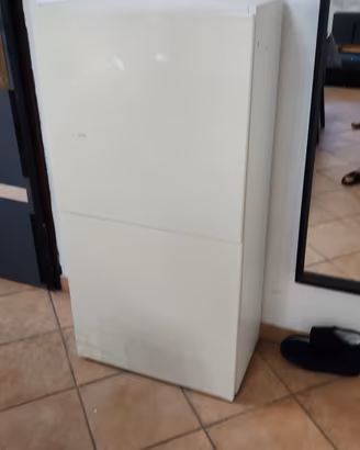 Mobile bianco laccato