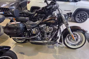 HARLEY-DAVIDSON FLSTC Heritage Softail Classic H