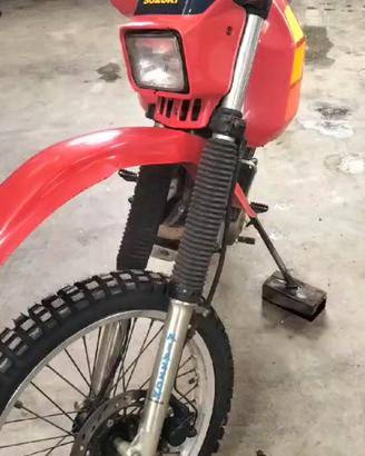 SUZUKI DR 600 1985