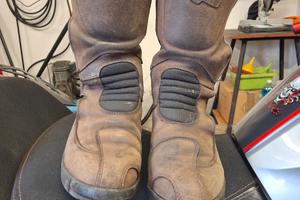 stivali moto anti acqua