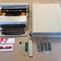 Macchina da scrivere Olivetti Valentine bianca