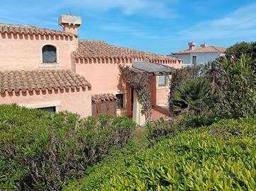 Villino in Bifamiliare con su giardino 3 lati