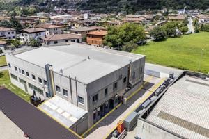 Immobile di 362 m² con 5 locali a Porlezza