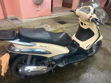 Piaggio Beverly 250cc