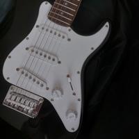 FENDER SQUIER MINI NUOVA