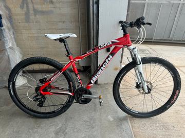 Mountain Bike BIANCHI Kuma 27.5