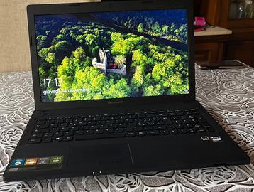 Computer lenovo 15.6. Nero