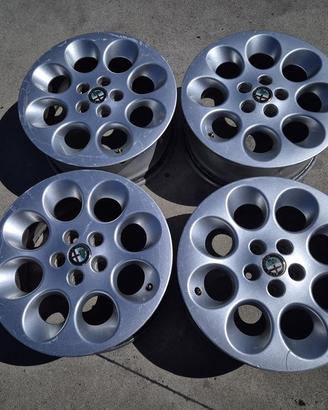 Cerchi In Lega Da 15" Per Alfa Romeo GT - GTV