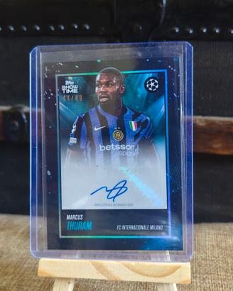 Topps Showtime Thuram autografo numerato /49