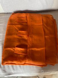 Pannello di tenda arancione