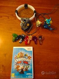 Skylanders giochi basi e personaggi a partire da 