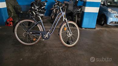Bici città elettrica a pedalata assistita ELOPS 90