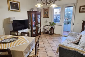 4 LOCALI A CORCIANO