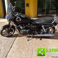 LINK MOTORS: TRIUMPH BONNEVILLE T100 BLACK