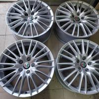Cerchi in lega da 17 pollici per alfa romeo 159