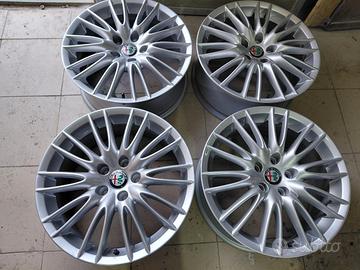 Cerchi in lega da 17 pollici per alfa romeo 159