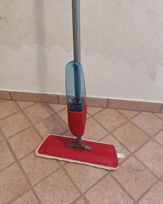 scopa ad acqua 