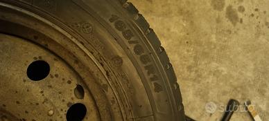 Gomme  invernali  con cerchi in ferro Fiat Panda