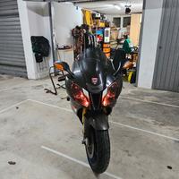 Aprilia RSV 1000 Factory 2004