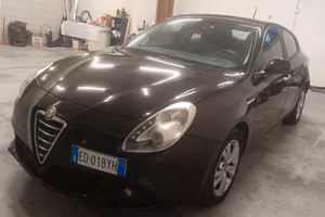 Alfa Romeo Giulietta 1.6 Jtdm 105CV Neopatentati