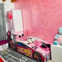 Letto bambina a forma di auto + materasso