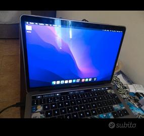 Apple MacBook Pro  13" (2017) - Touch  Bar