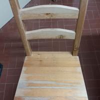 Sedia in Legno Massello --- Colore Chiaro ---