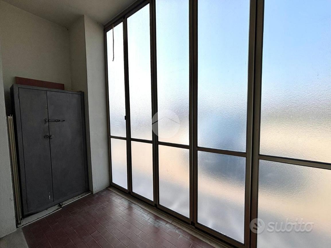 5 LOCALI A CASTELL'ALFERO - Vista 5