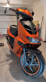 Aprilia SR 50 scooter restaurato