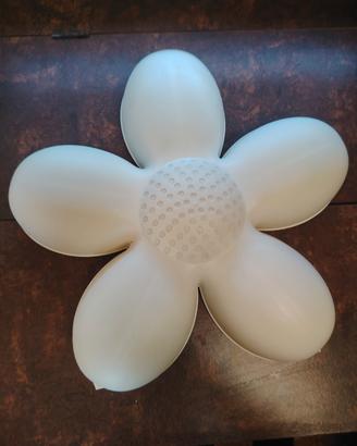 Lampada a forma di fiore