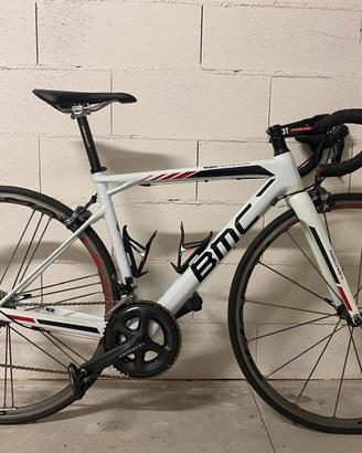 bici da corsa BMC taglia 48 colore bianco