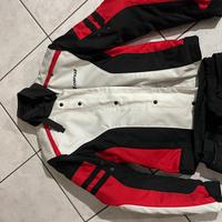 Completo Dainese moto Tg 46 resistente all’acqua