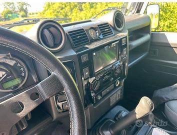Land Rover Defender 110 Td4 2.4