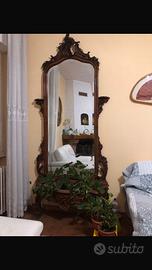 specchiera e appendi abiti