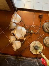 Lampade a piantana e lampadario vintage