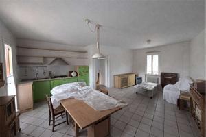 Appartamento con due camere e terrazzo a Montebell