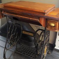 Macchina per cucire ornamentale