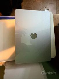McBook Air 13 m4 256gb