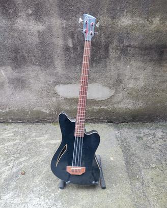 basso acustico elettrificato Charvel surfcaster