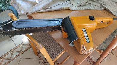 motosega elettrica con custodia 