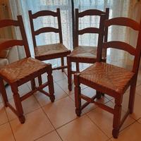 Sedie e tavolo da cucina