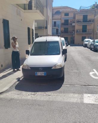 macchina per cucire antica