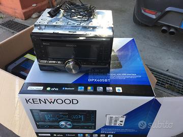 Autoradio, amplificatore, subwoofer, casse audio