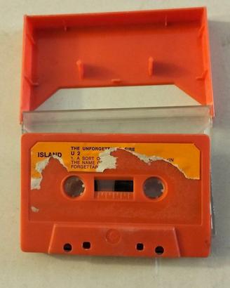 Musicassetta degli U2: The Unforgettable Fire