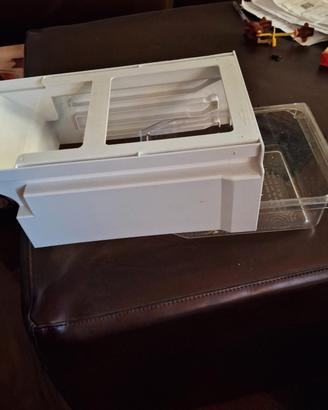 accessorio per fare cubetti di ghiaccio