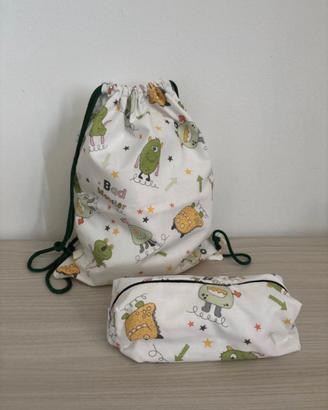 set zaino e astuccio